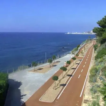 Con Giardino A Pochi Minuti Dal Mare - #essenzedimaresanremo * Sanremo